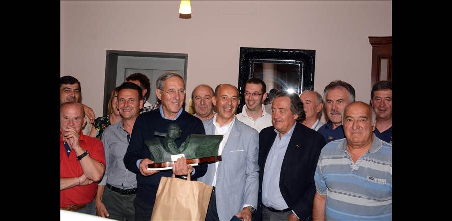 Comitato Eugubino con Forghieri e Minardi alle celebrazioni 2015 Foto Io Scatto